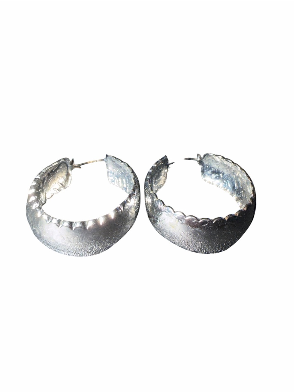 Silver tone Textured Scalloped Hoop Earrings